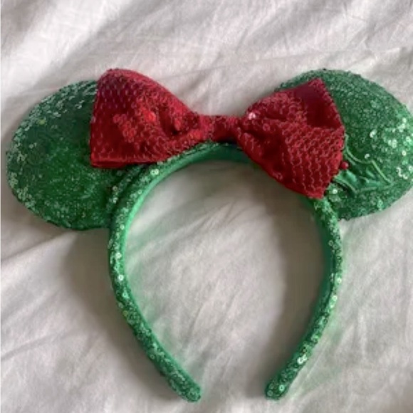 Disney Parks Minnie Mistletoe Christmas Sequin Ears - Picture 1 of 1